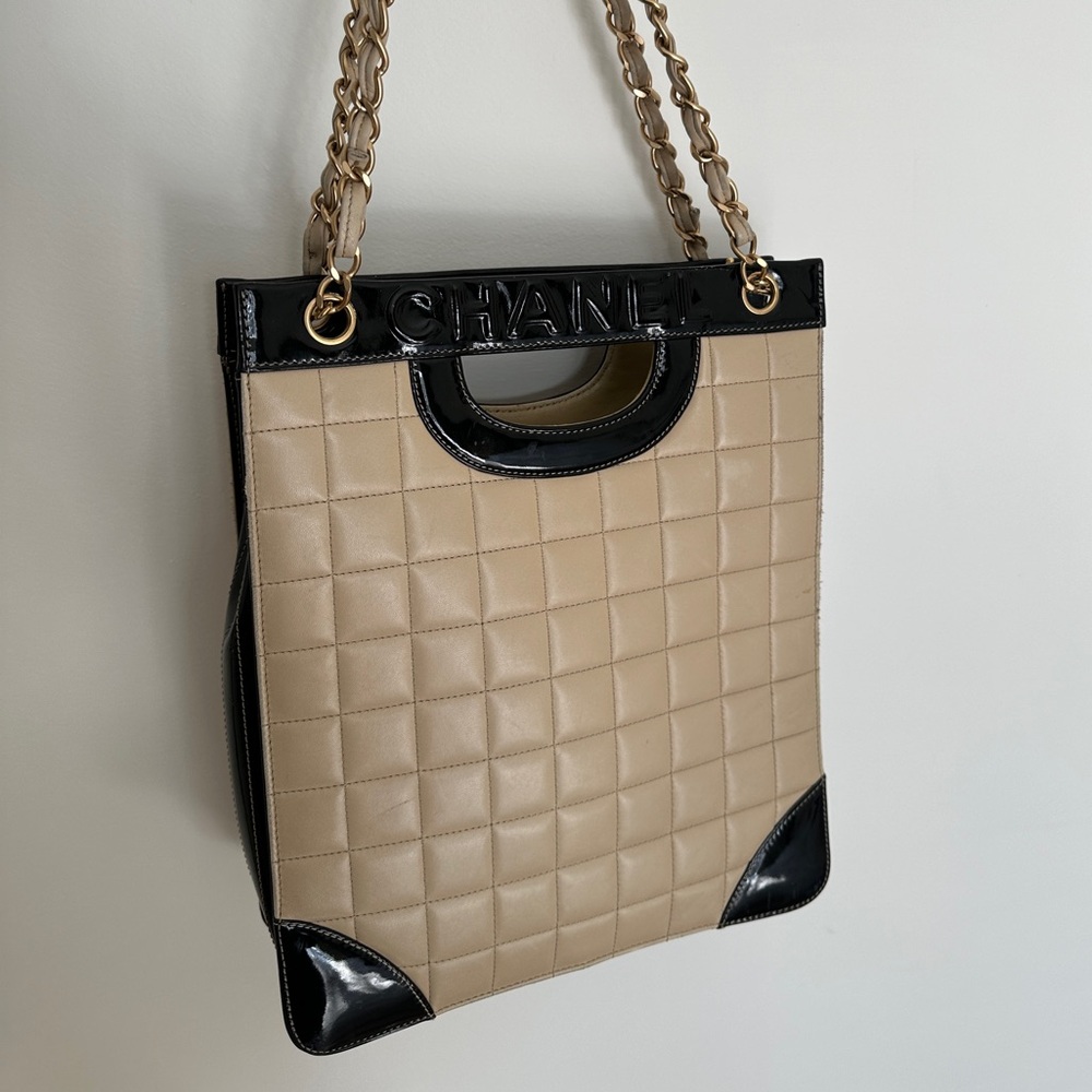 Vintage 2000’s Chanel Square Quilt Top Handle Chain Bag